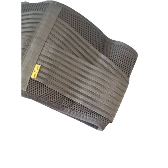 3M Futuro Deluxe Back Support ADJUSTABLE MODERATE Support Size S/M - Picture 2 of 9